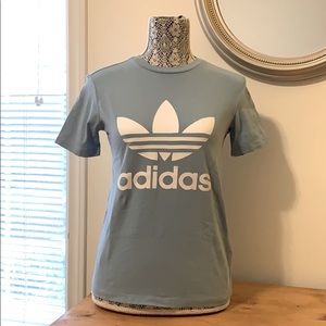 Adidas T-shirt